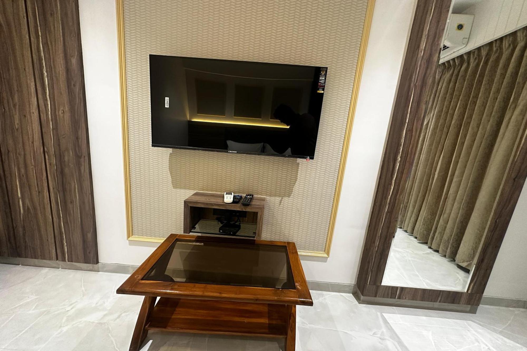 Hotel Kushala Grand, Dombivali Mangrul Εξωτερικό φωτογραφία