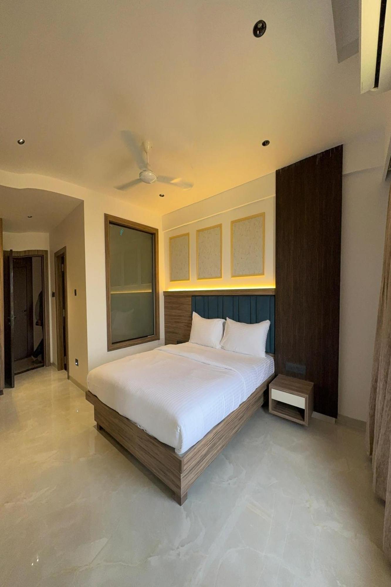 Hotel Kushala Grand, Dombivali Mangrul Εξωτερικό φωτογραφία